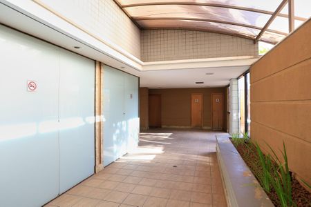 Apartamento à venda com 80m², 3 quartos e 2 vagas Apartamento à venda com 80m², 3 quartos e 2 vagasÁrea comum - Salão de festas