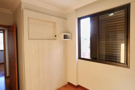 Apartamento à venda com 80m², 3 quartos e 2 vagas Apartamento à venda com 80m², 3 quartos e 2 vagasSuíte