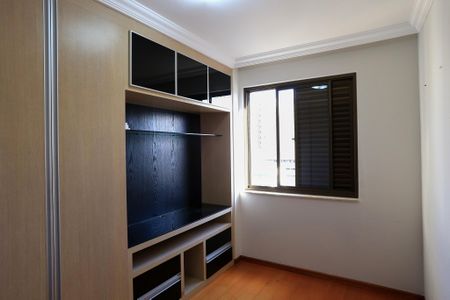 Apartamento à venda com 80m², 3 quartos e 2 vagas Apartamento à venda com 80m², 3 quartos e 2 vagasQuarto 1