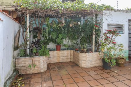 Casa à venda com 150m², 2 quartos e 1 vaga Casa à venda com 150m², 2 quartos e 1 vagaQuintal