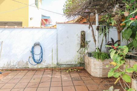 Casa à venda com 150m², 2 quartos e 1 vaga Casa à venda com 150m², 2 quartos e 1 vagaQuintal