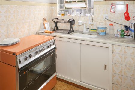 Casa à venda com 150m², 2 quartos e 1 vaga Casa à venda com 150m², 2 quartos e 1 vagaCozinha