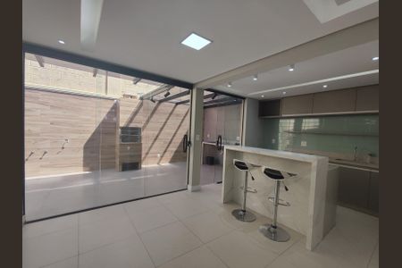 Casa de condomínio à venda com 160m², 3 quartos e 2 vagas Casa de condomínio à venda com 160m², 3 quartos e 2 vagasCozinha