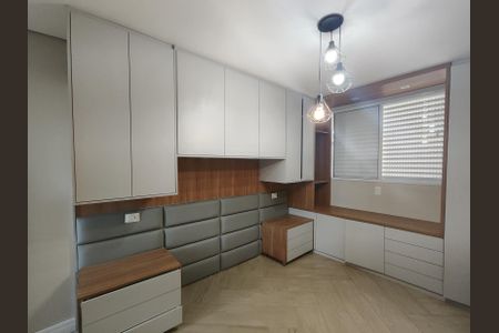 Casa de condomínio à venda com 160m², 3 quartos e 2 vagas Casa de condomínio à venda com 160m², 3 quartos e 2 vagasSuíte