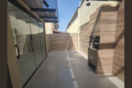 Casa de condomínio à venda com 160m², 3 quartos e 2 vagas Casa de condomínio à venda com 160m², 3 quartos e 2 vagasÁrea externa