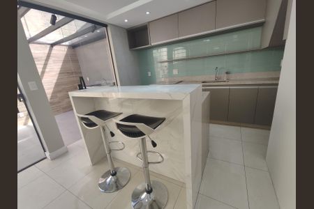 Casa de condomínio à venda com 160m², 3 quartos e 2 vagas Casa de condomínio à venda com 160m², 3 quartos e 2 vagasCozinha