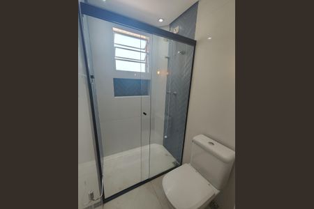 Casa de condomínio à venda com 160m², 3 quartos e 2 vagas Casa de condomínio à venda com 160m², 3 quartos e 2 vagasBanheiro Social