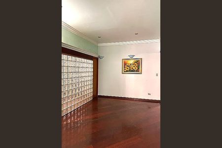 Casa à venda com 367m², 4 quartos e 3 vagas