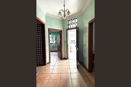 Casa à venda com 367m², 4 quartos e 3 vagas