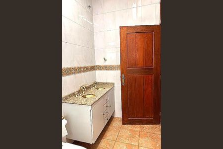 Casa à venda com 367m², 4 quartos e 3 vagas