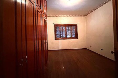 Casa à venda com 367m², 4 quartos e 3 vagas