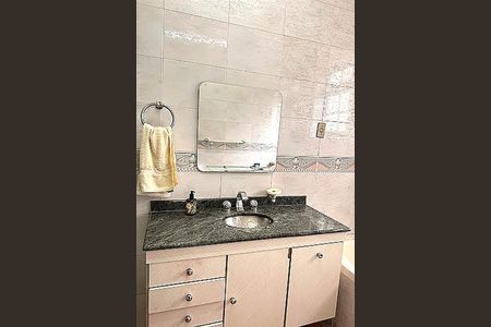 Casa à venda com 367m², 4 quartos e 3 vagas