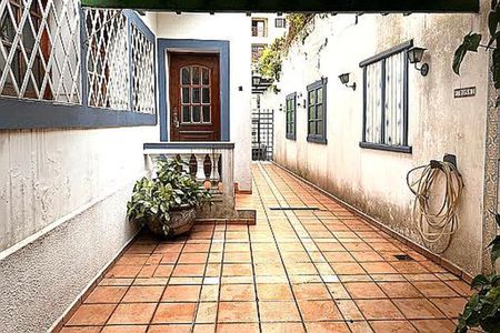 Casa à venda com 367m², 4 quartos e 3 vagas