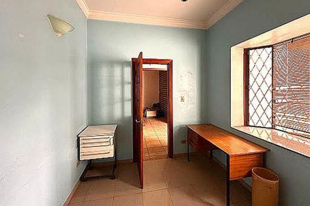 Casa à venda com 367m², 4 quartos e 3 vagas