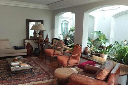 Casa à venda com 4 quartos, 406m² em Pacaembu, São Paulo