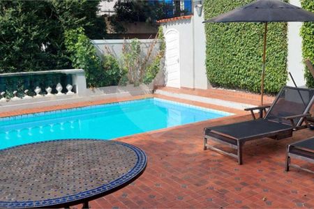 Casa à venda com 406m², 4 quartos e 4 vagas