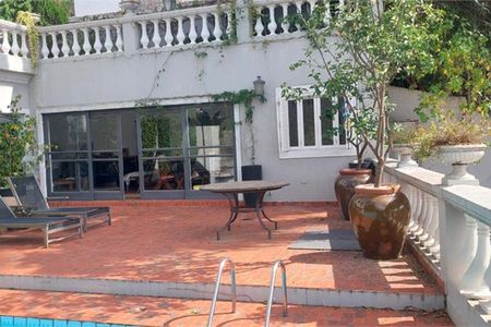 Casa à venda com 406m², 4 quartos e 4 vagas