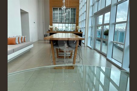 Apartamento à venda com 2 quartos, 57m² em Pinheiros, São Paulo