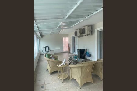 Casa à venda com 190m², 3 quartos e 2 vagas