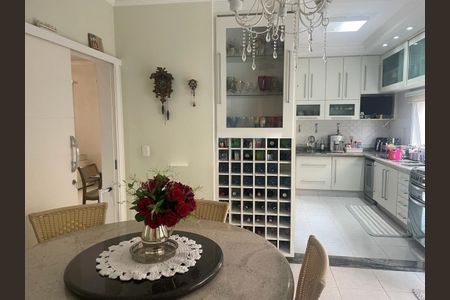 Casa à venda com 190m², 3 quartos e 2 vagas