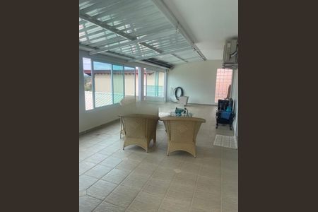 Casa à venda com 190m², 3 quartos e 2 vagas