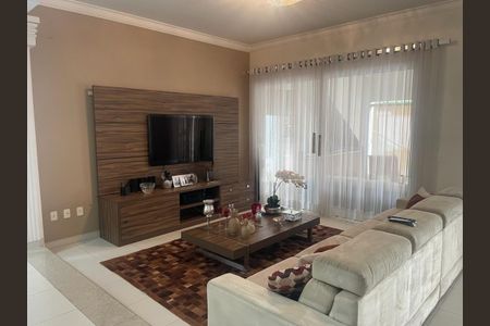 Casa à venda com 190m², 3 quartos e 2 vagas