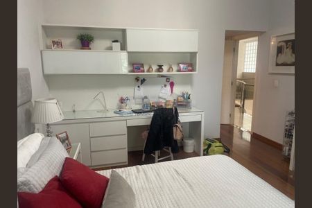 Casa à venda com 190m², 3 quartos e 2 vagas