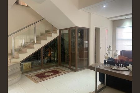 Casa à venda com 190m², 3 quartos e 2 vagas