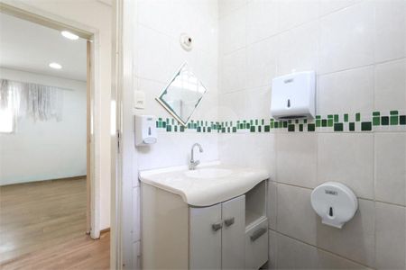 Casa à venda com 3 quartos, 225m² em Vila Mariana, São Paulo