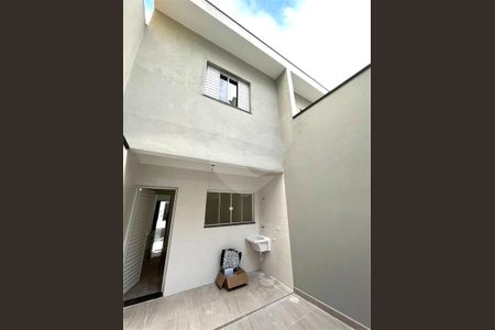 Casa à venda com 3 quartos, 100m² em Parque Tomas Saraiva, São Paulo