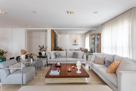 Apartamento à venda com 4 quartos, 302m² em Vila Uberabinha, São Paulo