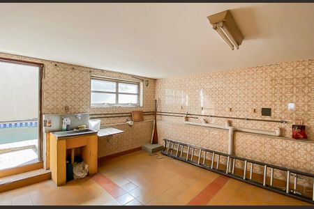 Casa para alugar com 550m², 5 quartos e 20 vagas Casa para alugar com 550m², 5 quartos e 20 vagasÁrea de Serviço