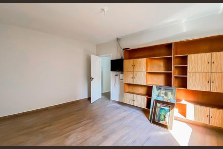 Casa para alugar com 550m², 5 quartos e 20 vagas Casa para alugar com 550m², 5 quartos e 20 vagasQuarto 1