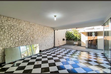 Sala de casa para alugar com 5 quartos, 550m² em Vila Paranagua, São Paulo