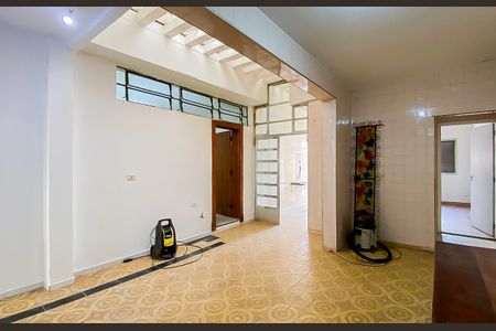 Casa para alugar com 550m², 5 quartos e 20 vagas Casa para alugar com 550m², 5 quartos e 20 vagasÁrea de Serviço