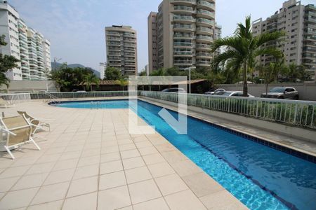 Apartamento à venda com 68m², 2 quartos e 1 vagaÁrea comum - Piscina