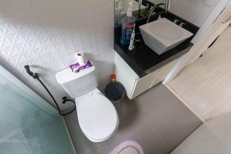 Casa à venda com 100m², 2 quartos e 2 vagasBanheiro 1