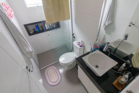 Casa à venda com 100m², 2 quartos e 2 vagasBanheiro 1
