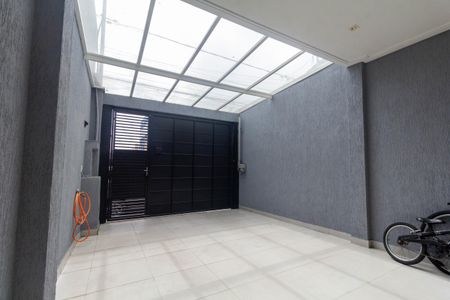 Casa à venda com 100m², 2 quartos e 2 vagasGaragem