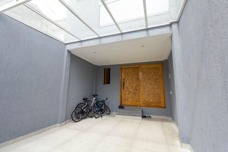 Casa à venda com 100m², 2 quartos e 2 vagasGaragem
