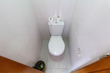 Casa à venda com 100m², 2 quartos e 2 vagasLavabo