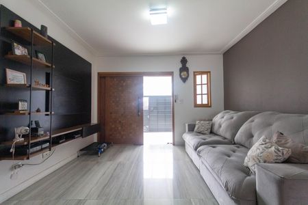 Casa à venda com 100m², 2 quartos e 2 vagasSala