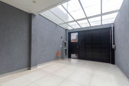 Casa à venda com 100m², 2 quartos e 2 vagasGaragem