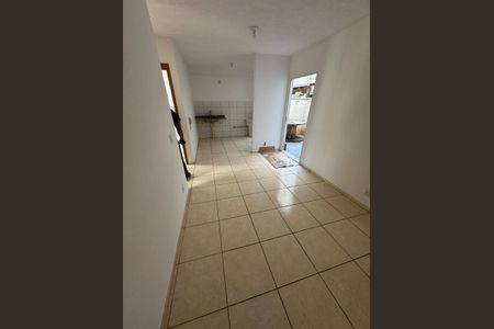 Apartamento para alugar com 2 quartos, 53m² em Chacaras Reunidas Santa Terezinha, Contagem