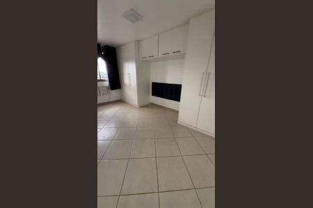 Apartamento à venda com 221m², 4 quartos e 3 vagas Apartamento à venda com 221m², 4 quartos e 3 vagasQuarto 2