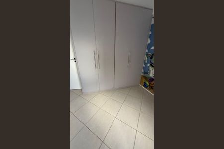 Apartamento à venda com 221m², 4 quartos e 3 vagas Apartamento à venda com 221m², 4 quartos e 3 vagasQuarto 1