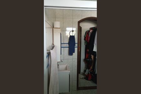 Casa para alugar com 145m², 3 quartos e 2 vagasBanheiro 1