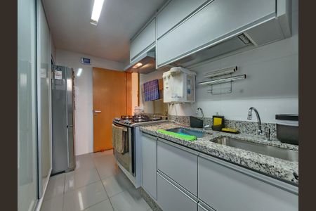 Apartamento à venda com 103m², 3 quartos e 2 vagasCozinha