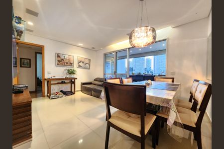 Apartamento à venda com 103m², 3 quartos e 2 vagasSala