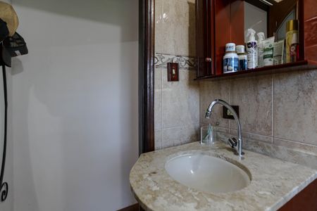 Casa para alugar com 250m², 3 quartos e 3 vagasBanheiro do Quarto 1